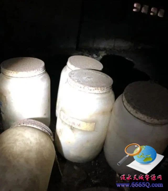 2818ed1e11e72eb82d6a7b2bef02c53f.jpg