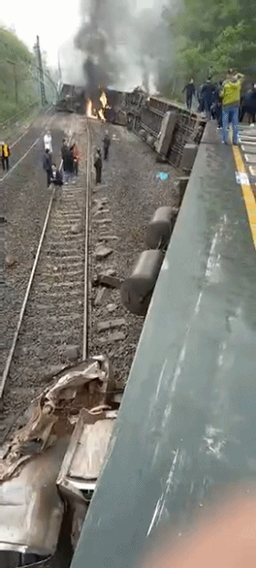 d3952ea7120113b911734d68f8e486b6.gif
